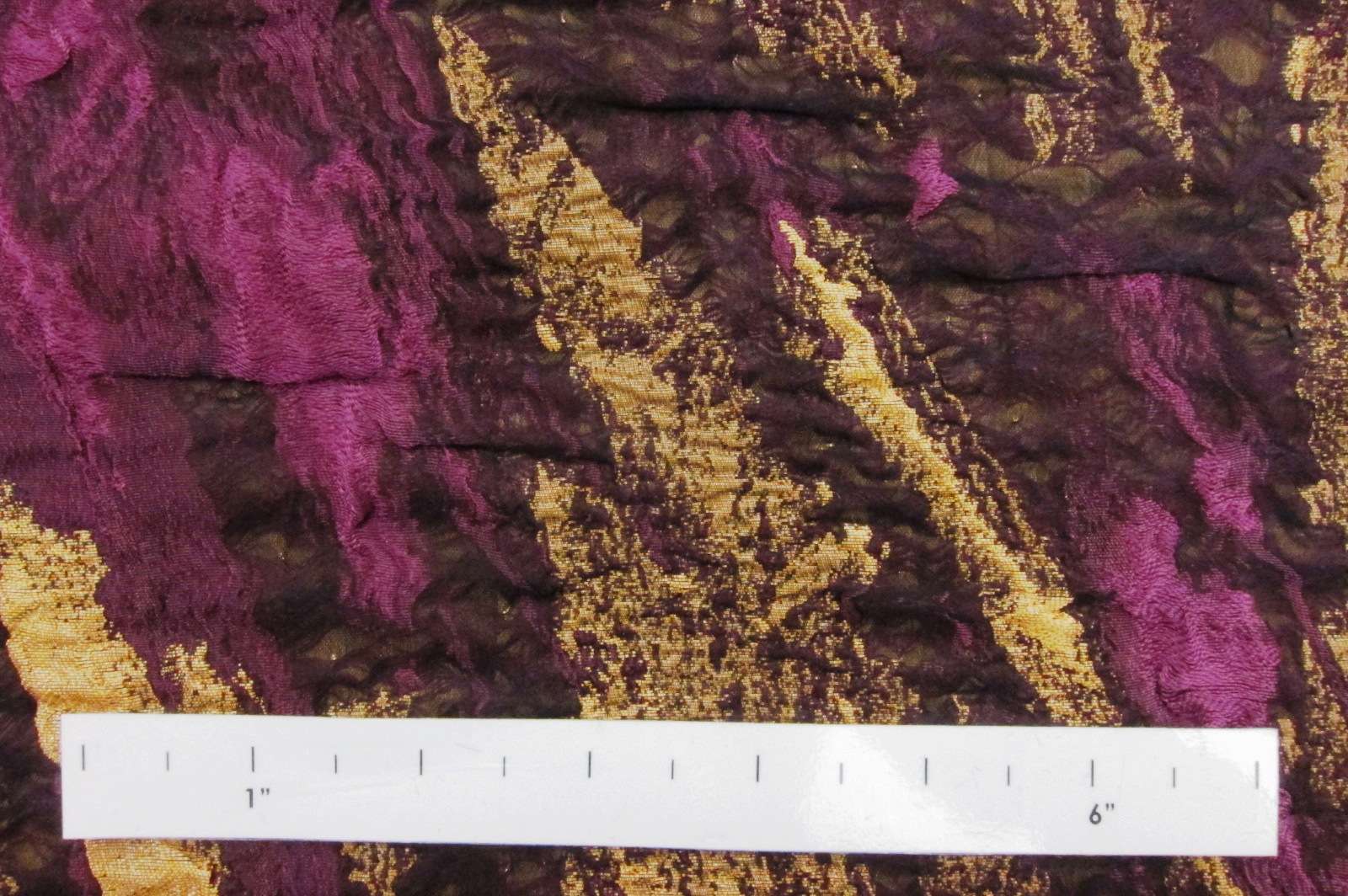 Silk Blend Cloqué1