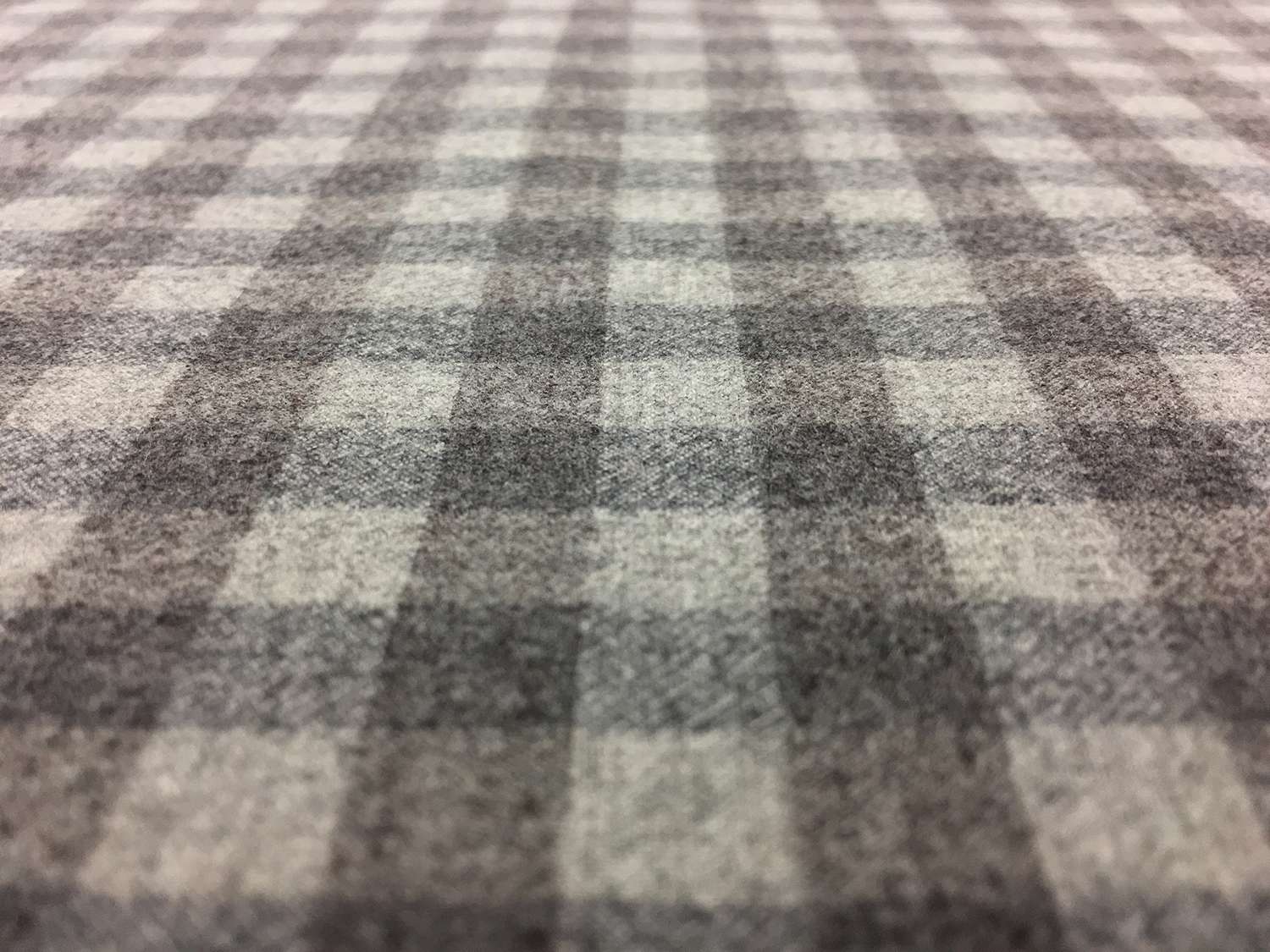Italian Virgin Wool Stretch Tattersall Plaid Flannel2