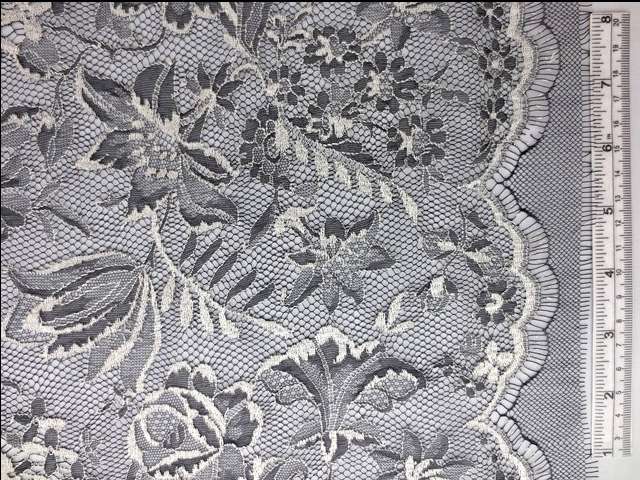 Chantilly Lace0