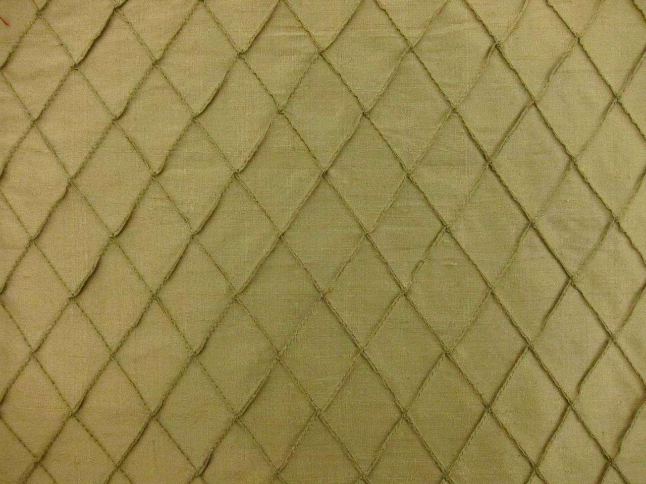 Iridescent Tucked Silk Shantung0