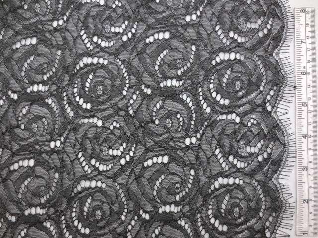 Lurex Chantilly Lace0