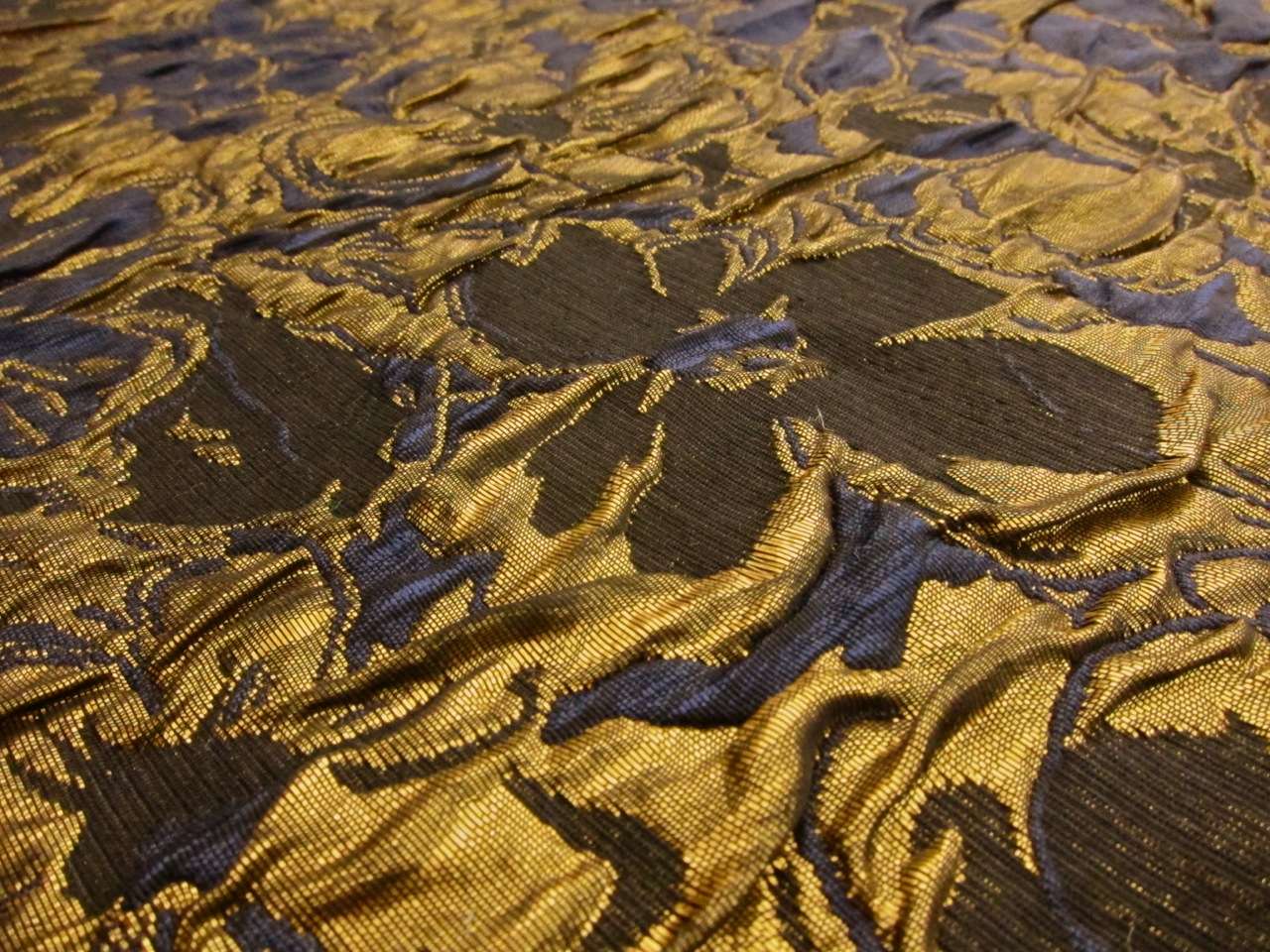 Metallic Cloqué2