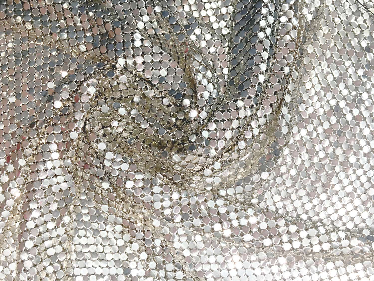 Silver Chainmail (Medium Size)0