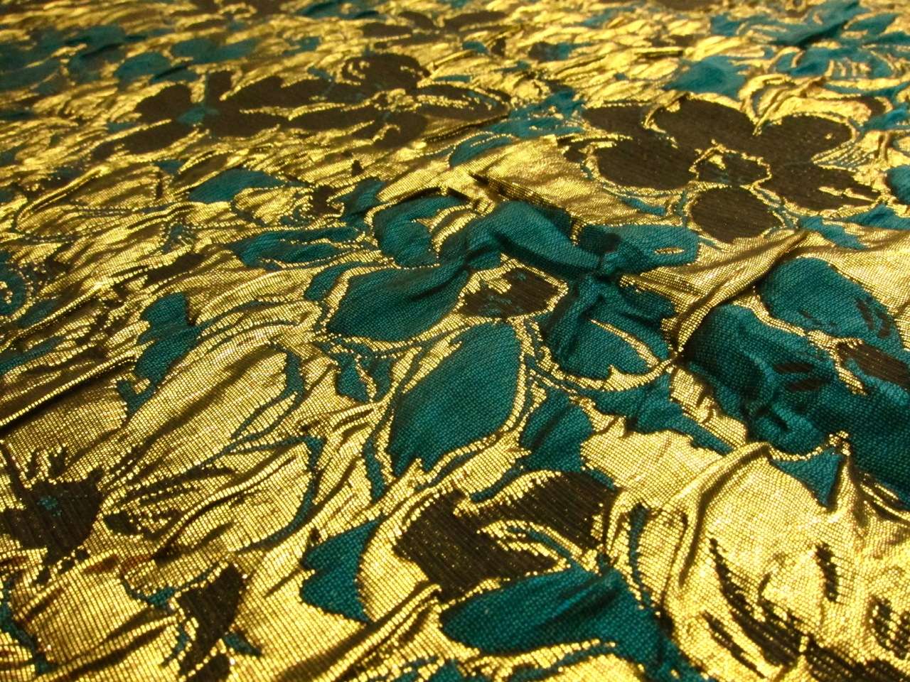 Metallic Cloqué2