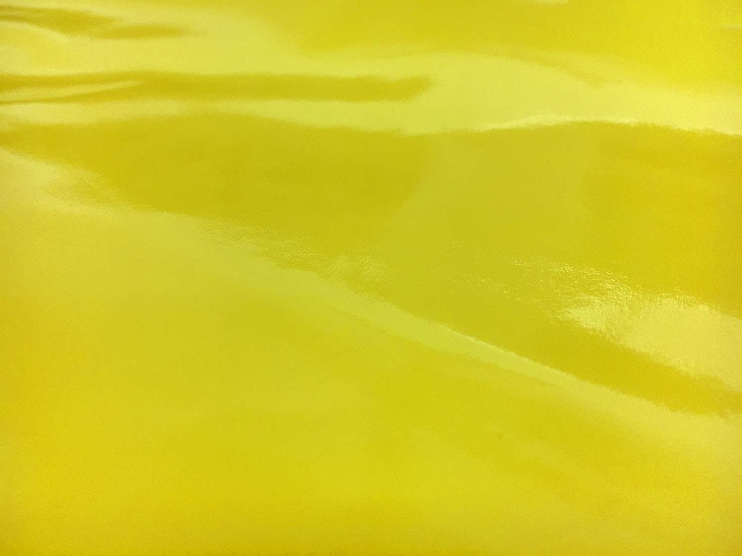 Wetlook Vinyl in Neon Yellow0