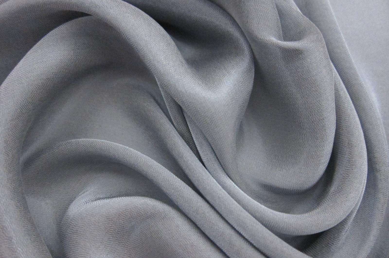 Silk Blend Liquid Lamé0