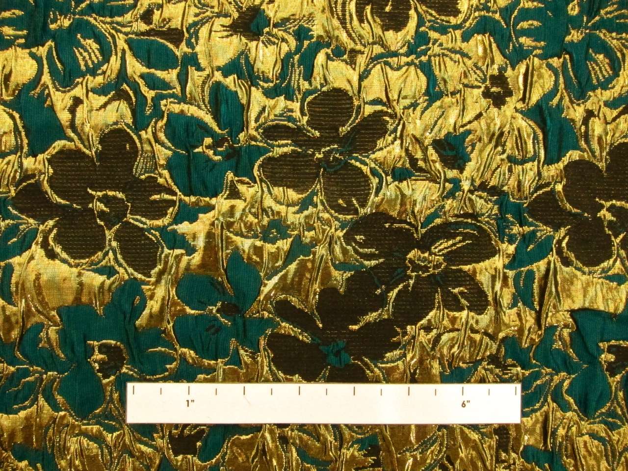 Metallic Cloqué1