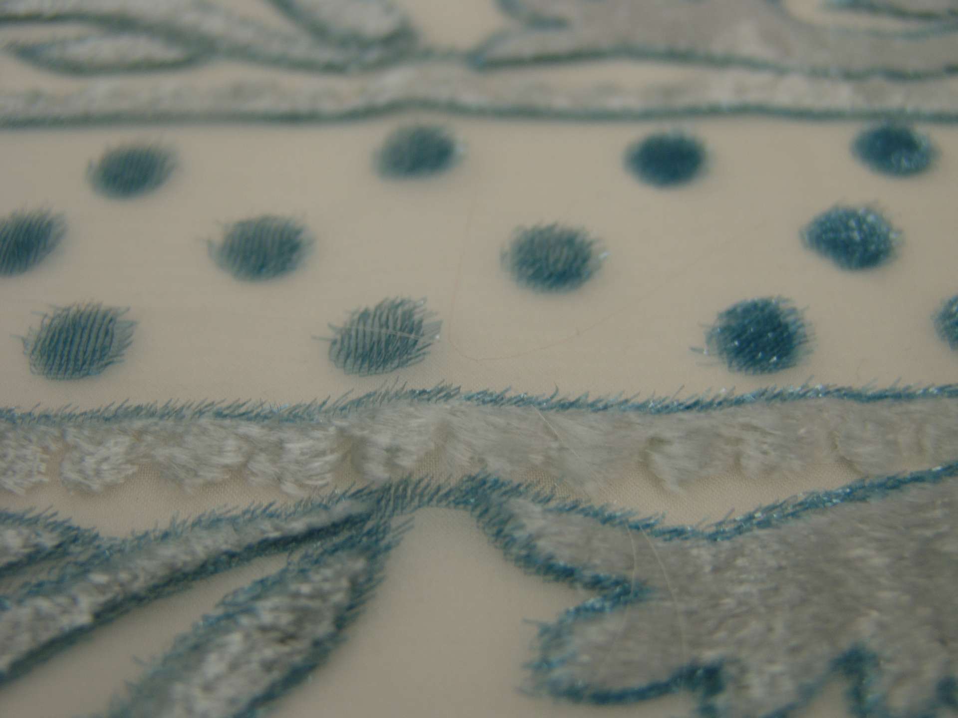 Silk Lurex Burn-Out Velvet1