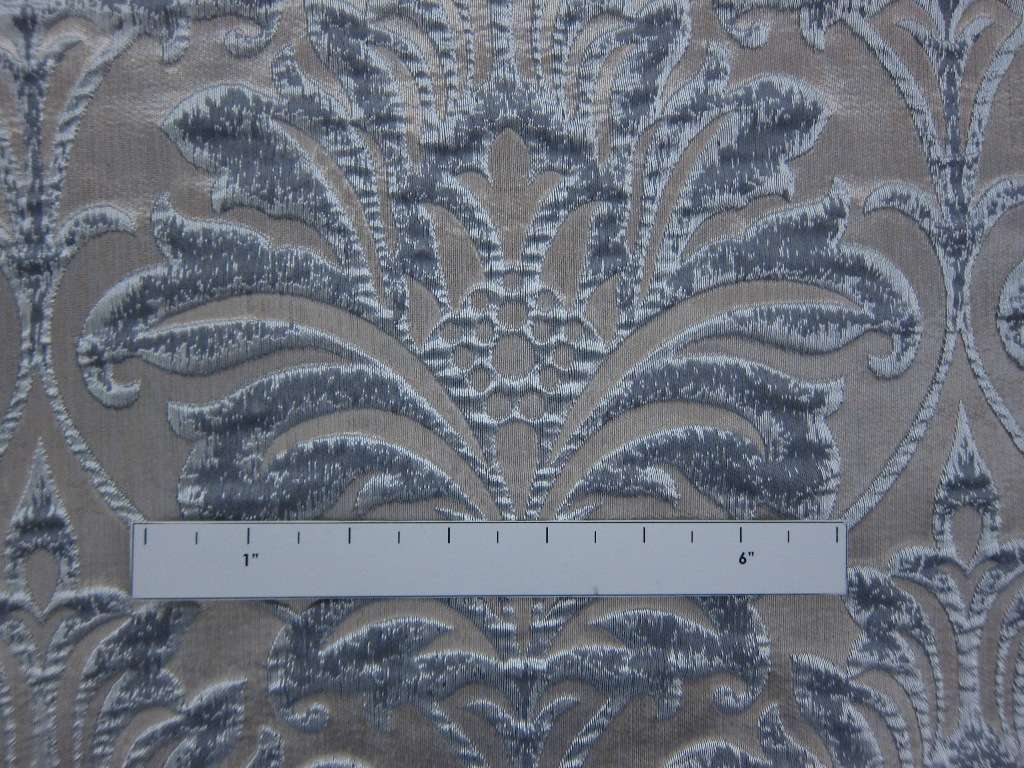 Poly Metallic Cloque1