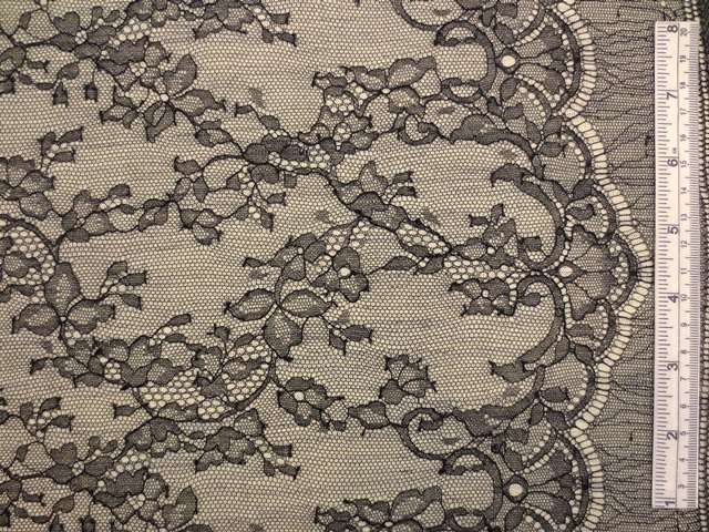 Chantilly Lace0
