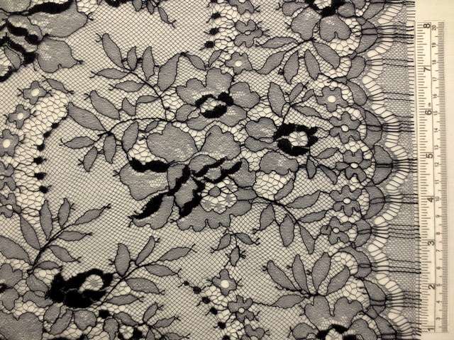 Chantilly Lace0