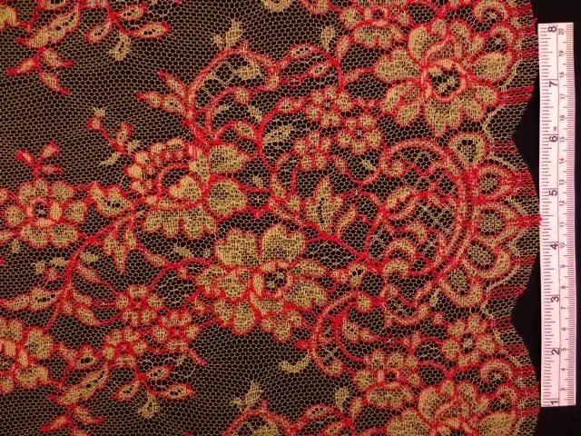 Chantilly Lace0