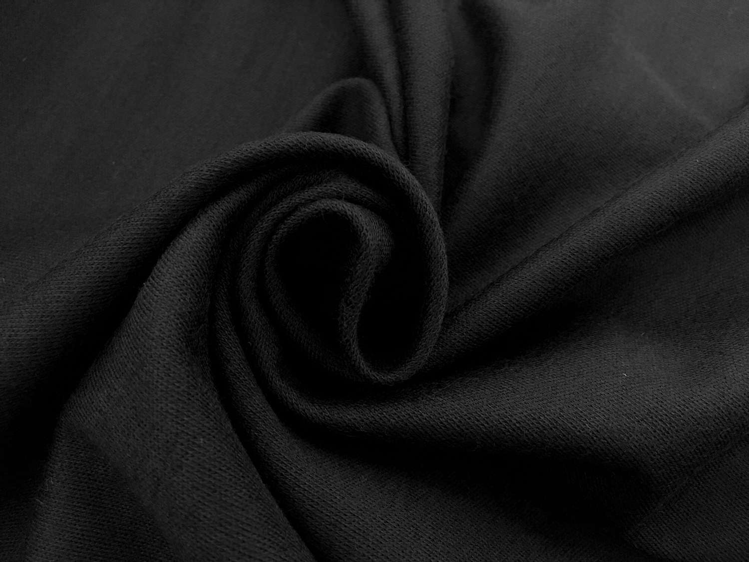 Wool Knit in Black1