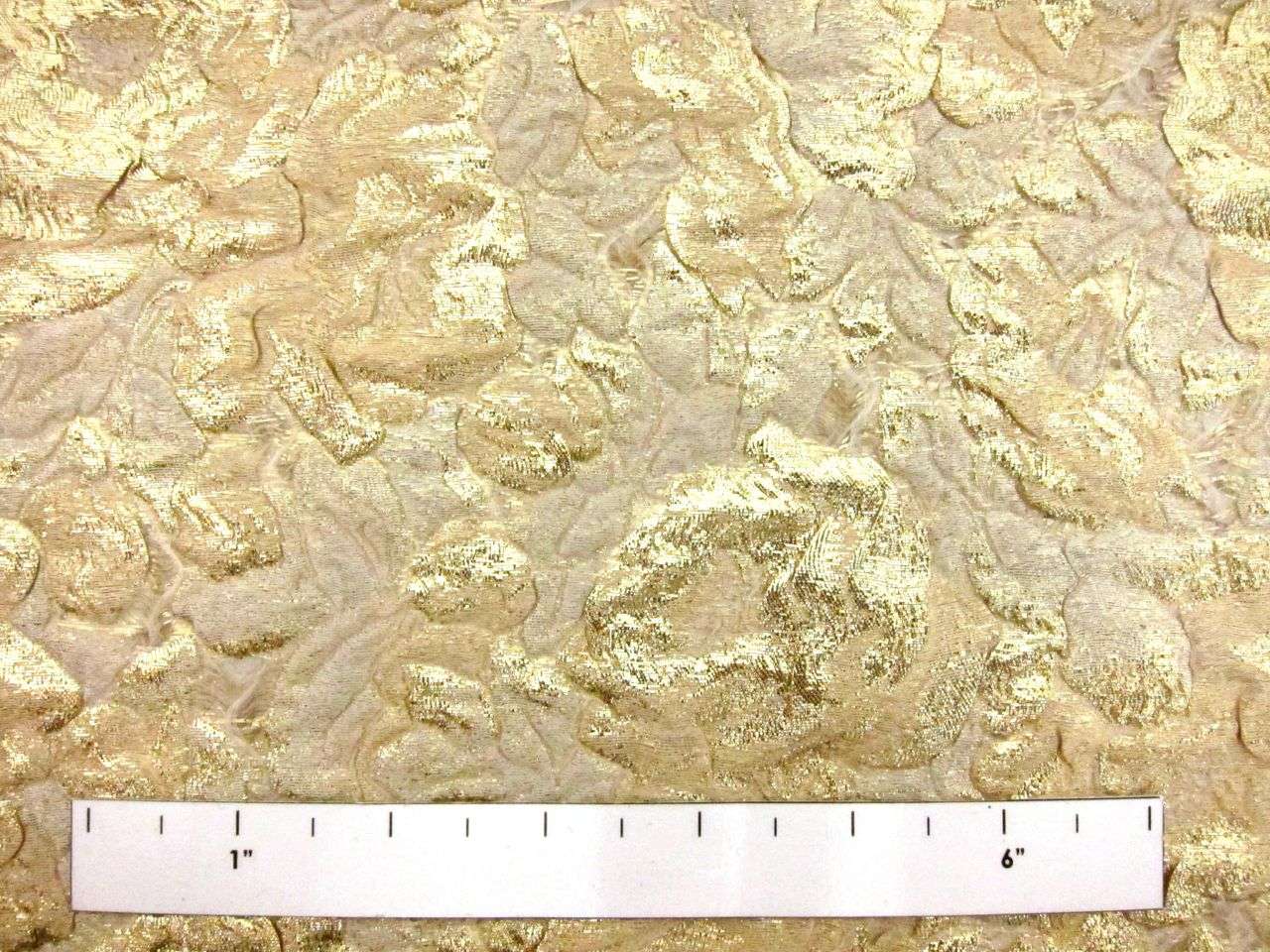 Silk Blend Metallic Cloqué1
