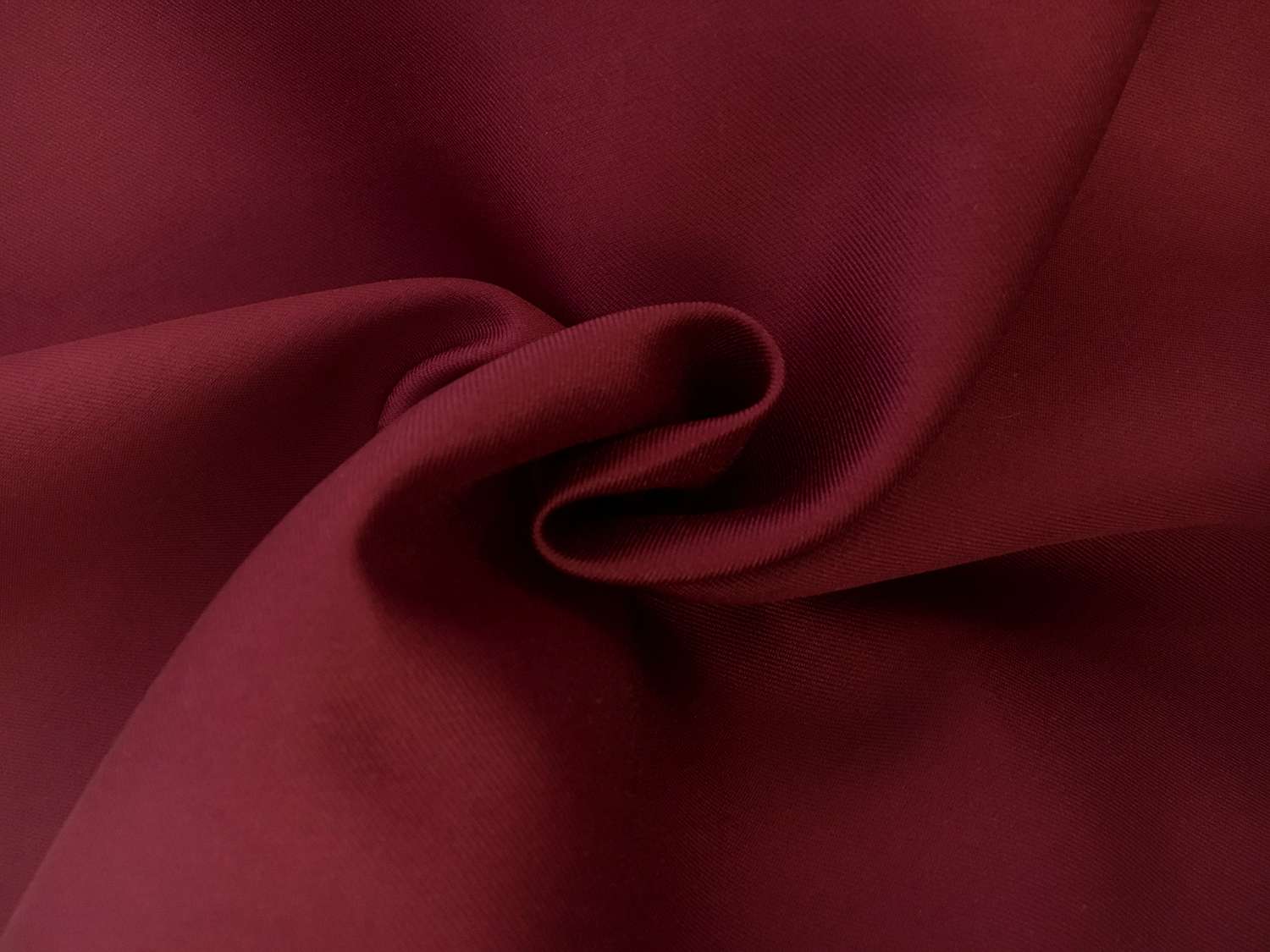 Polyester Mikado in Bordeux1