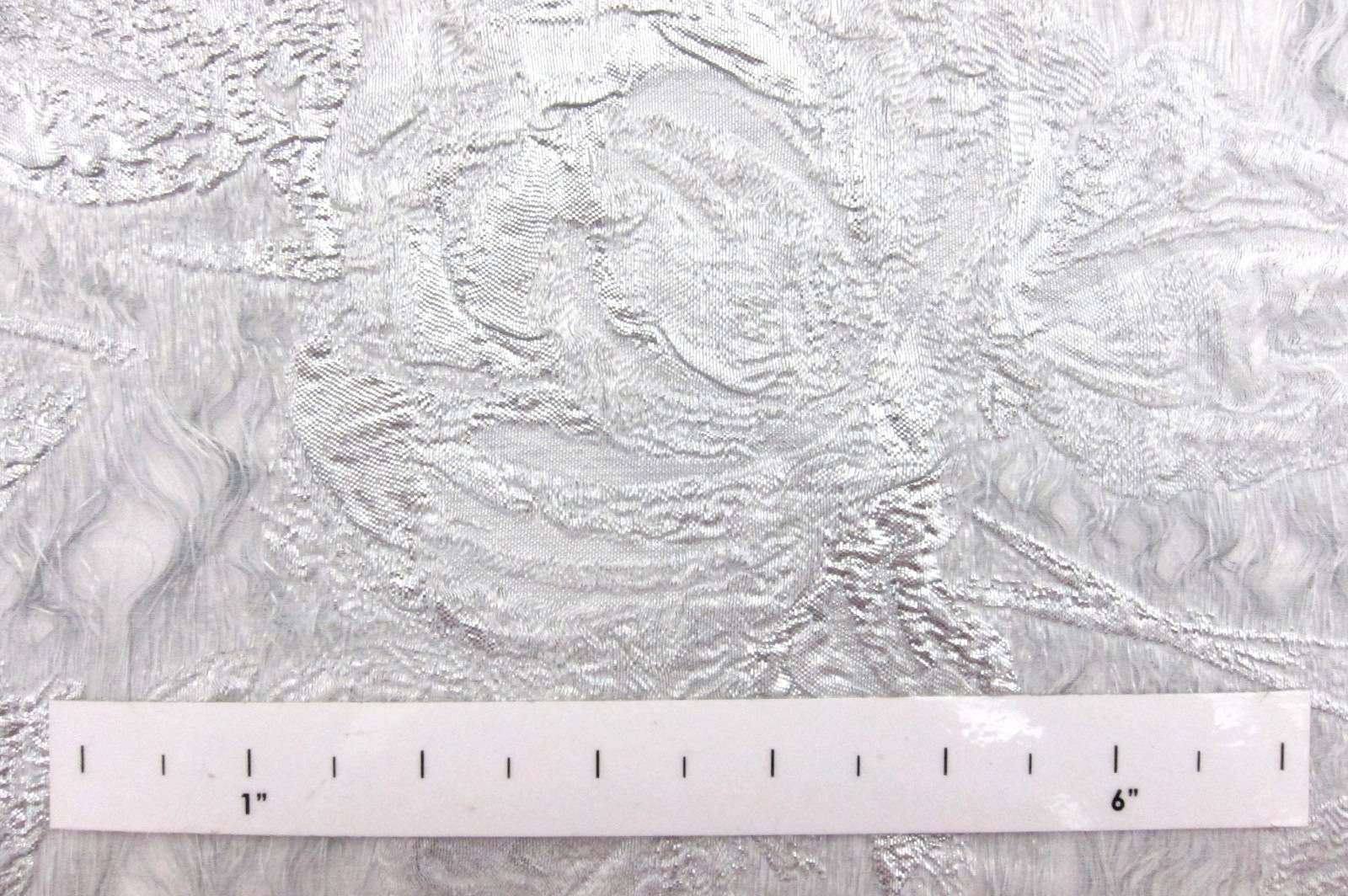 Silk Blend Metallic Cloqué1