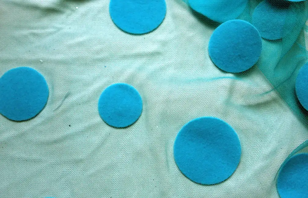 Flocked Dots on Illusion
