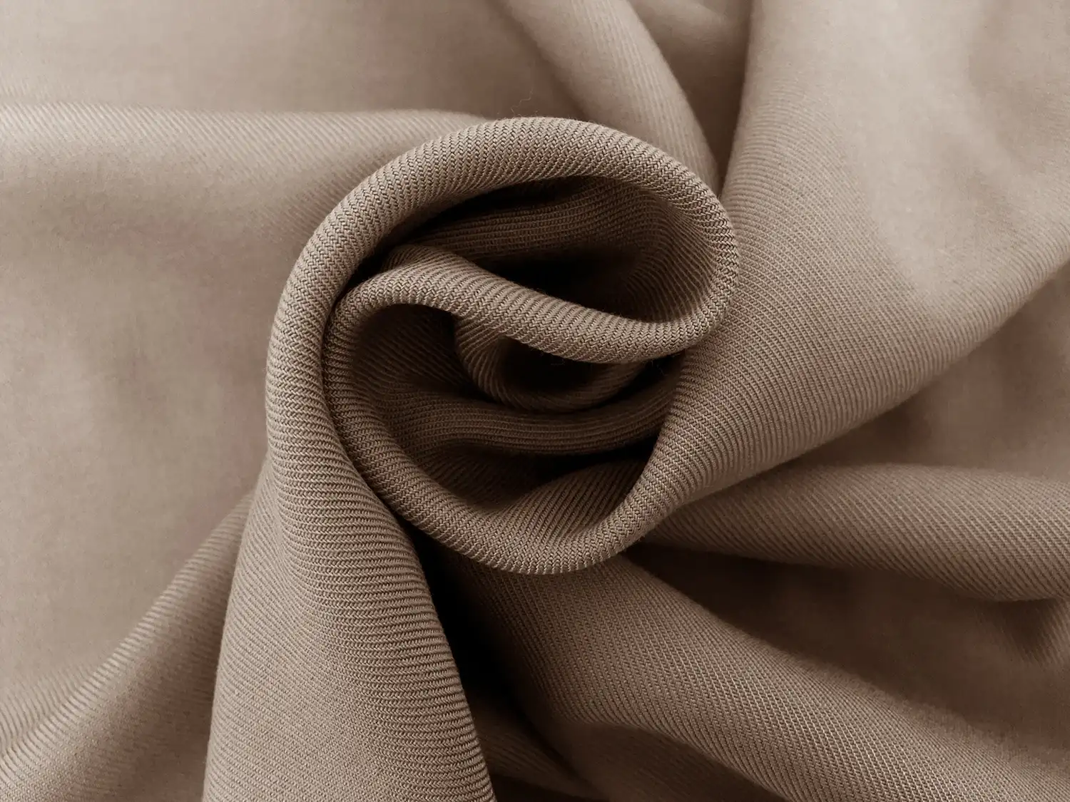 Viscose Twill in Mauve1
