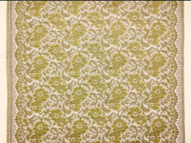 Metallic Chantilly Lace3