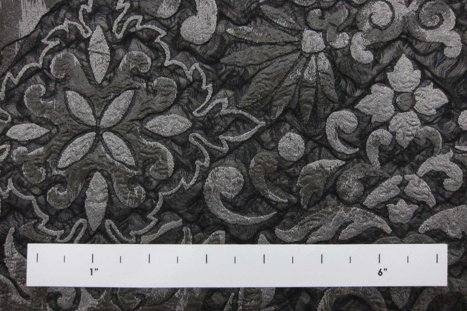 Metallic Cloqué1