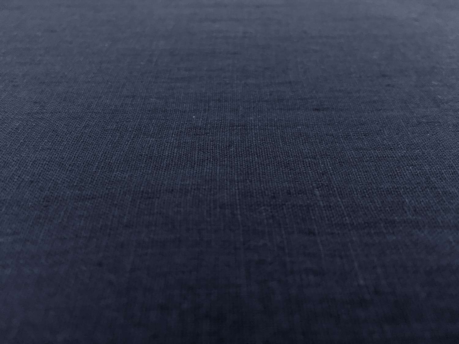 Washed Handkerchief Linen in Navy2