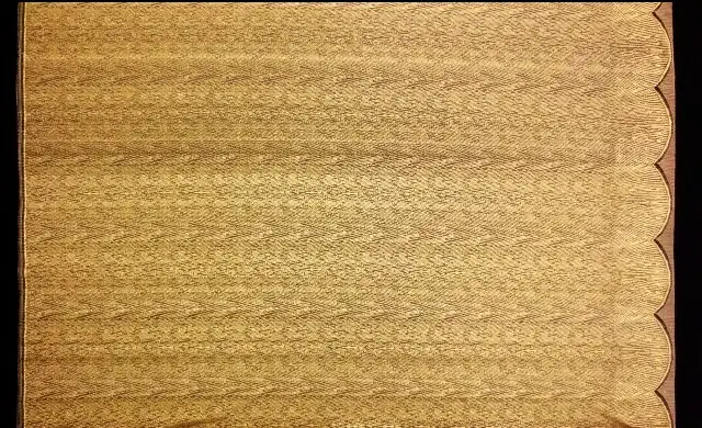Single scallop gold metallic French Chantilly Lace