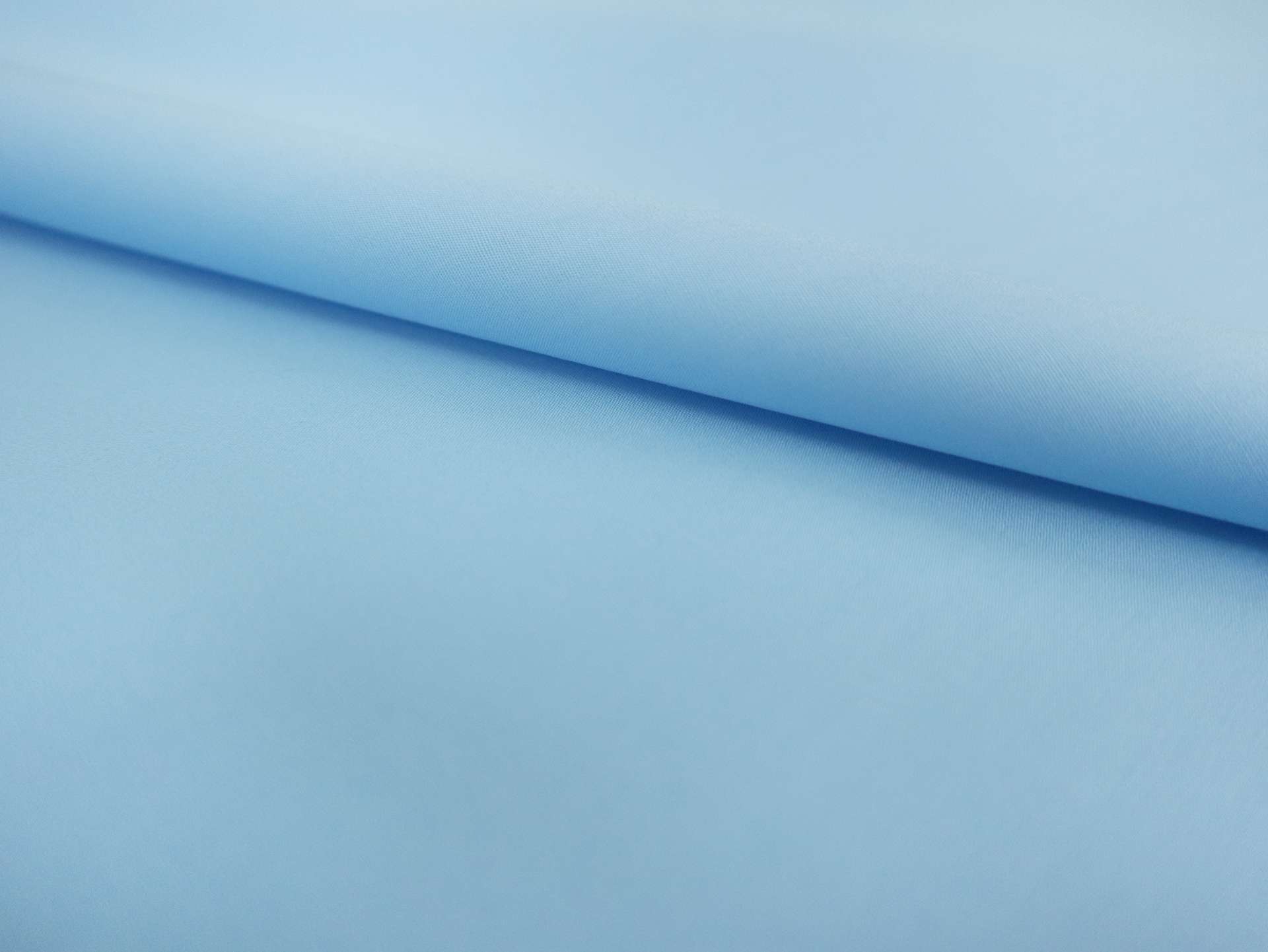 Cotton Broadcloth in Aqua
