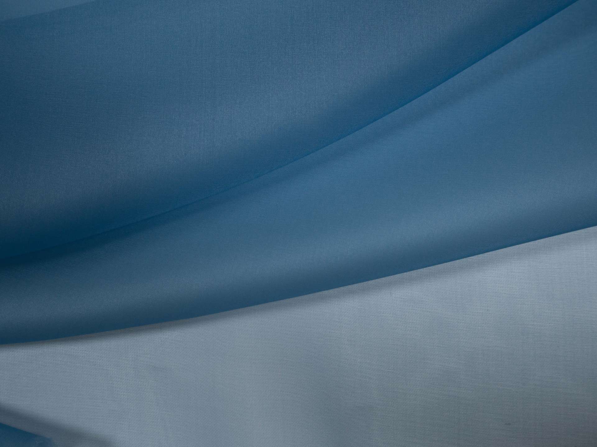 Solid organza in stratosphere folded
