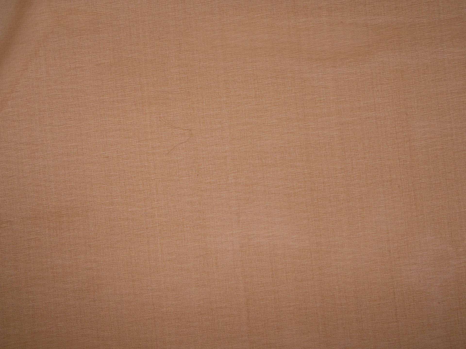 Solid organza in saddle flat