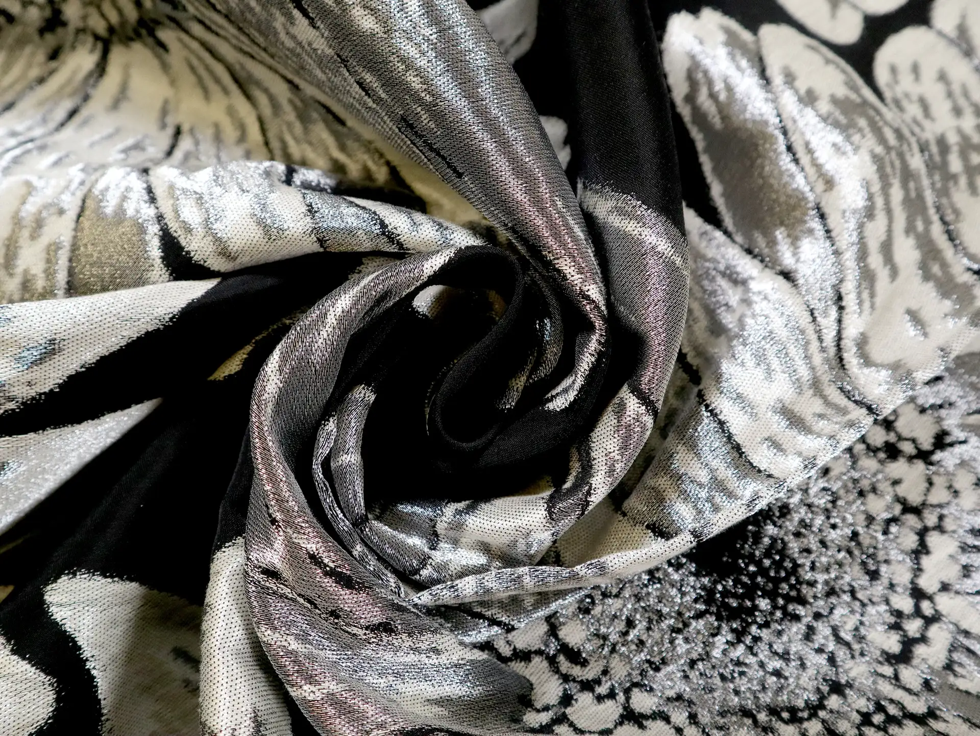 Metallic Brocade with Over Sized Daisies in Silver & Black