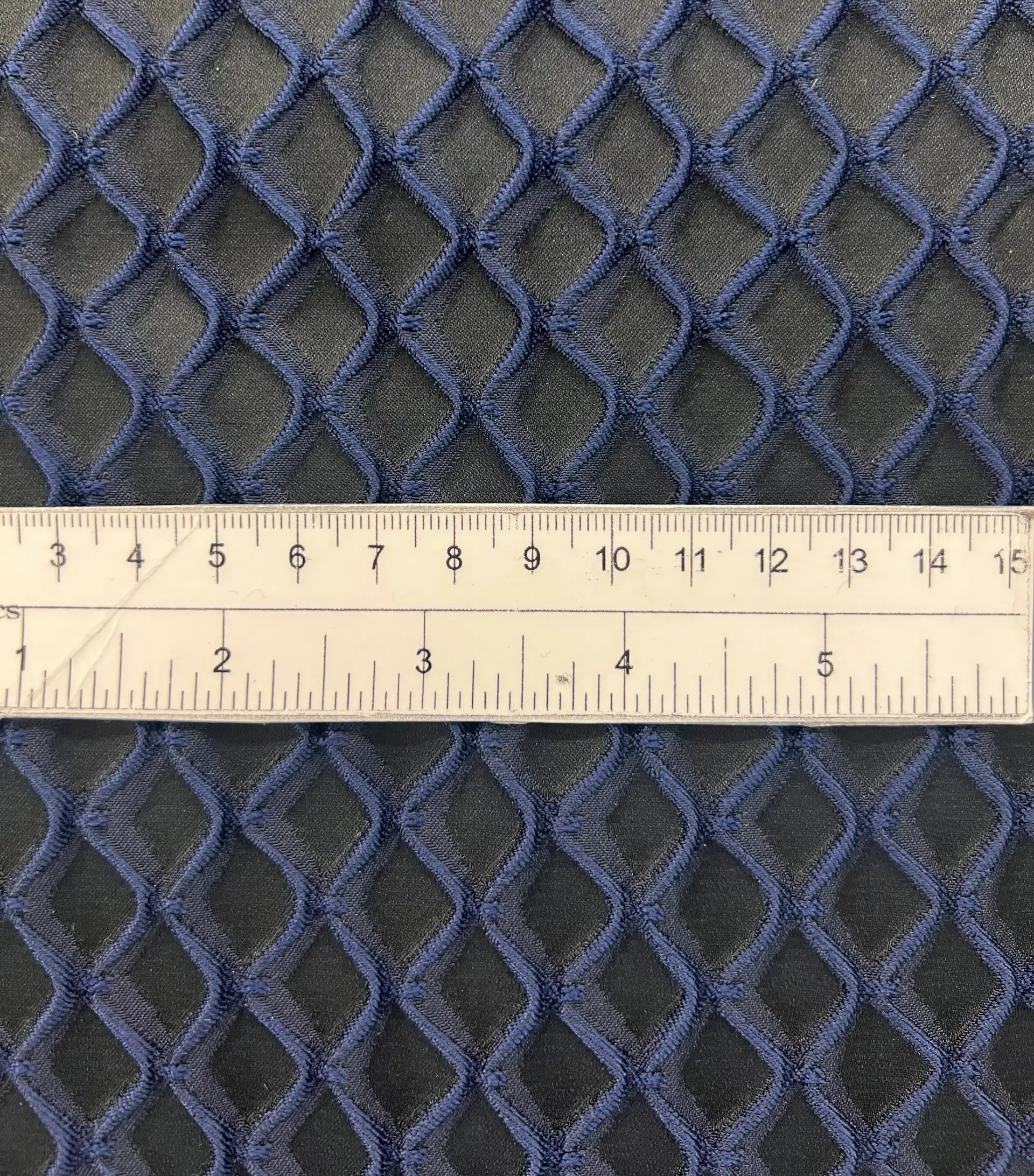 Birdseye Cloqué in Navy