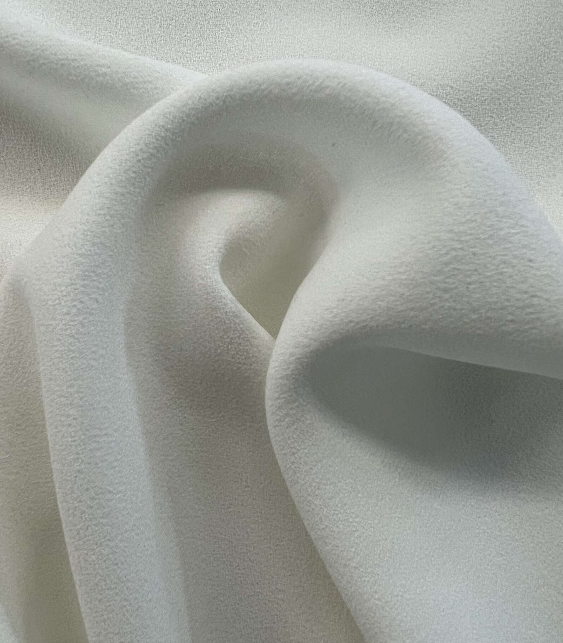 Polyester Crepe in Off White