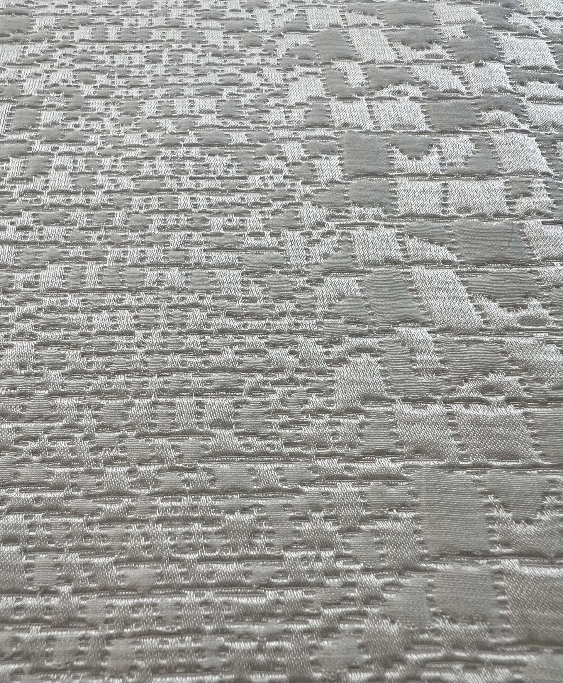 Silk & Rayon Geometric Reptile Brocade in Silk White