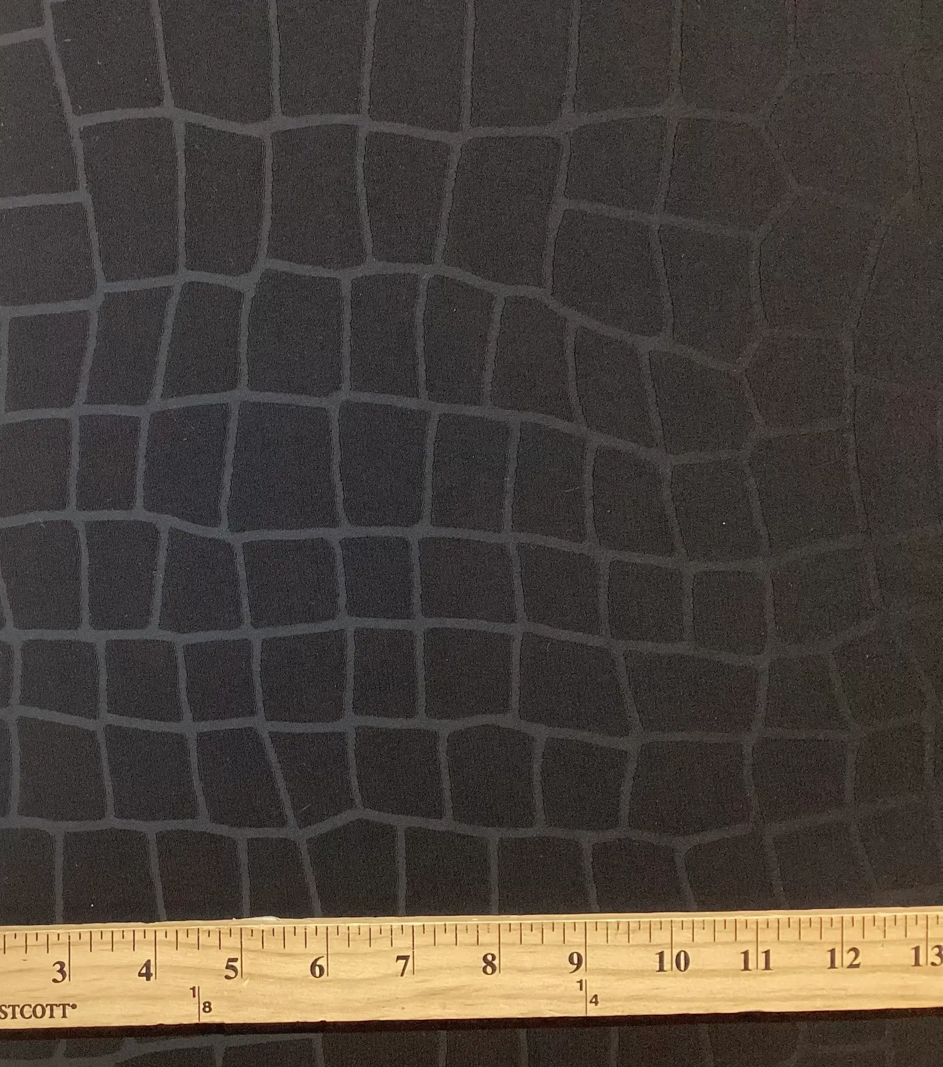 100% Rayon Crepe Jacquard In Onyx