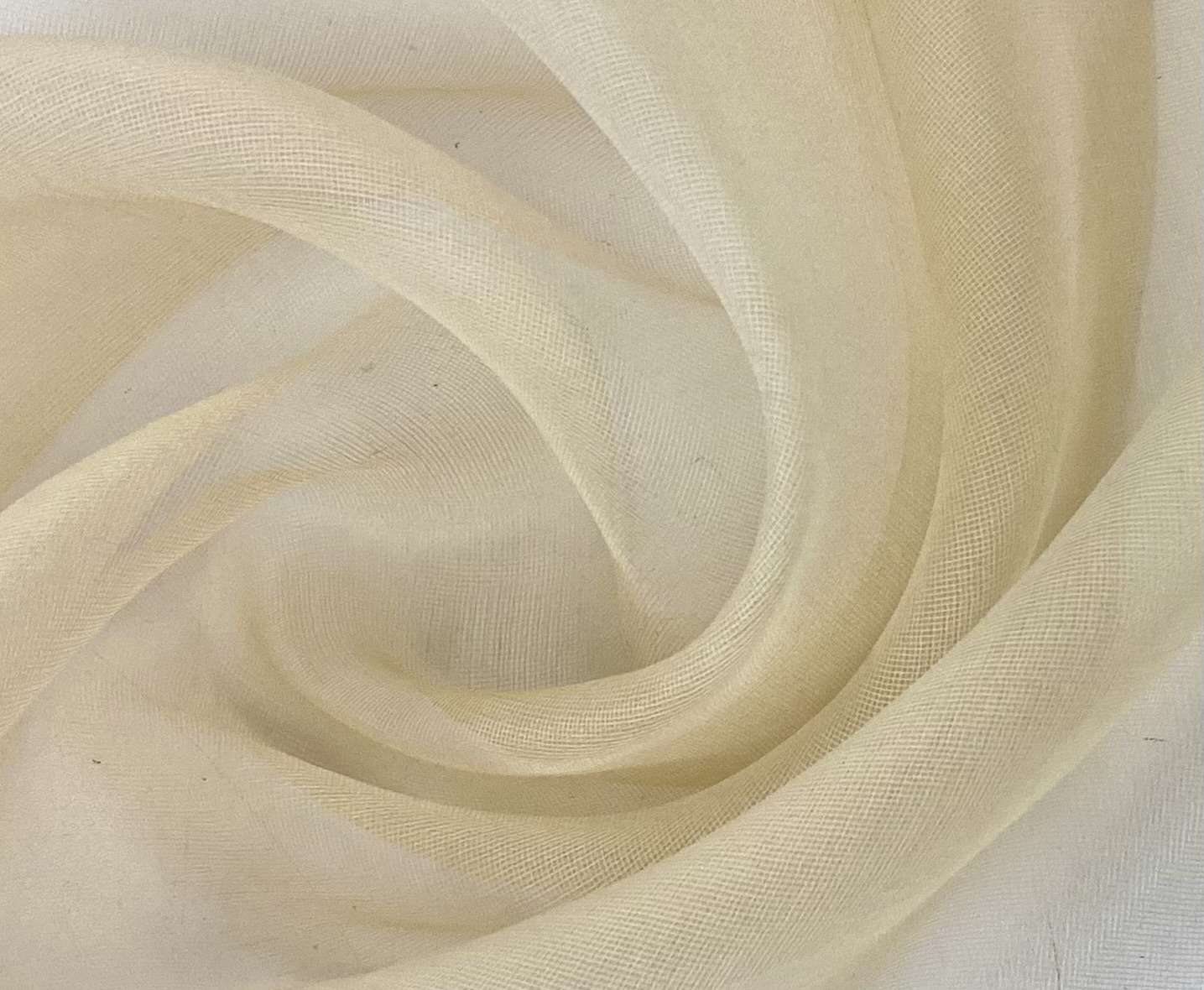 Silk marquisette in Nude