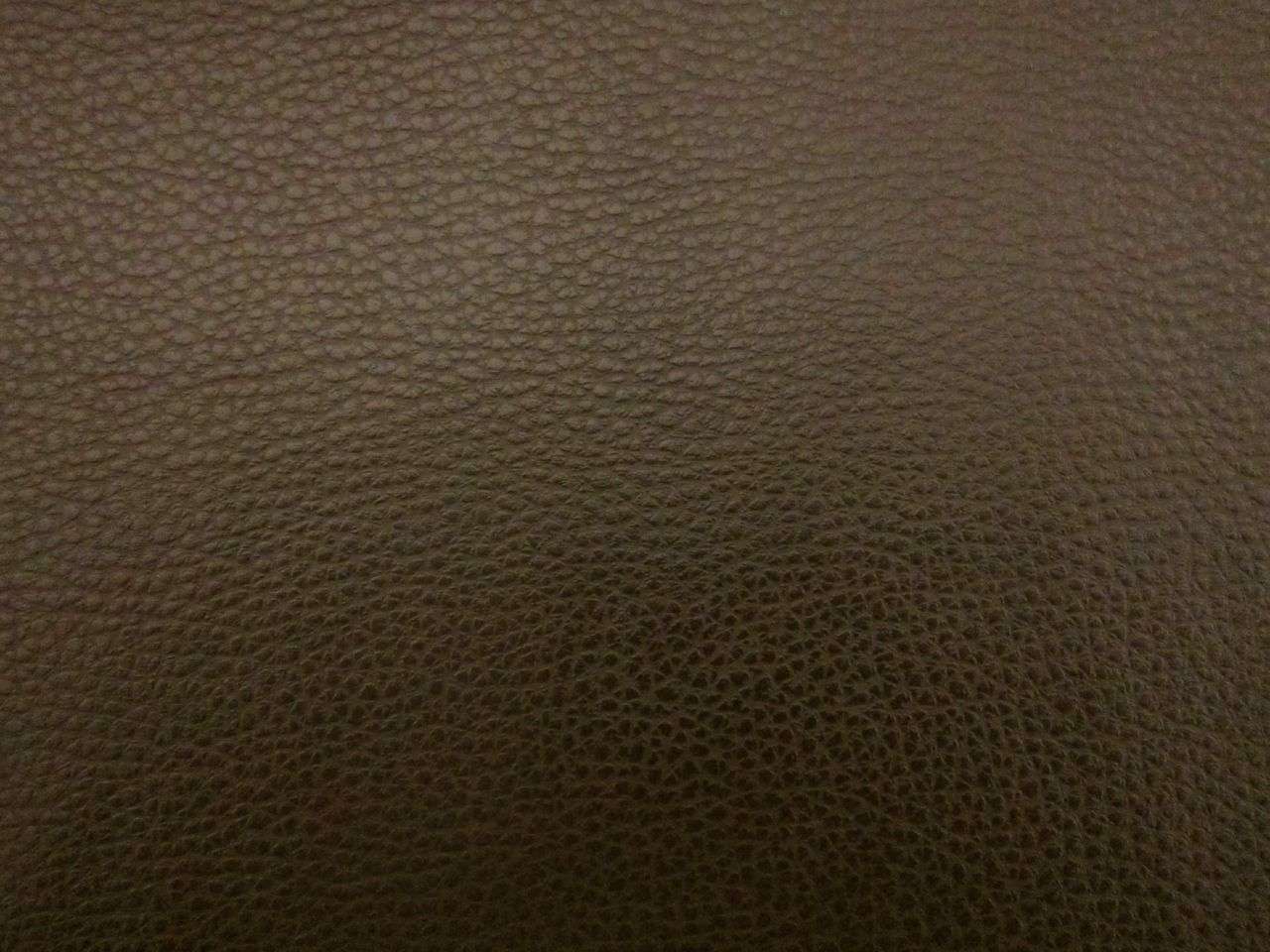 Caravelle Faux Leather in Brown0