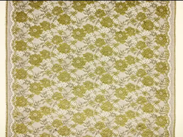 Metallic Chantilly Lace3