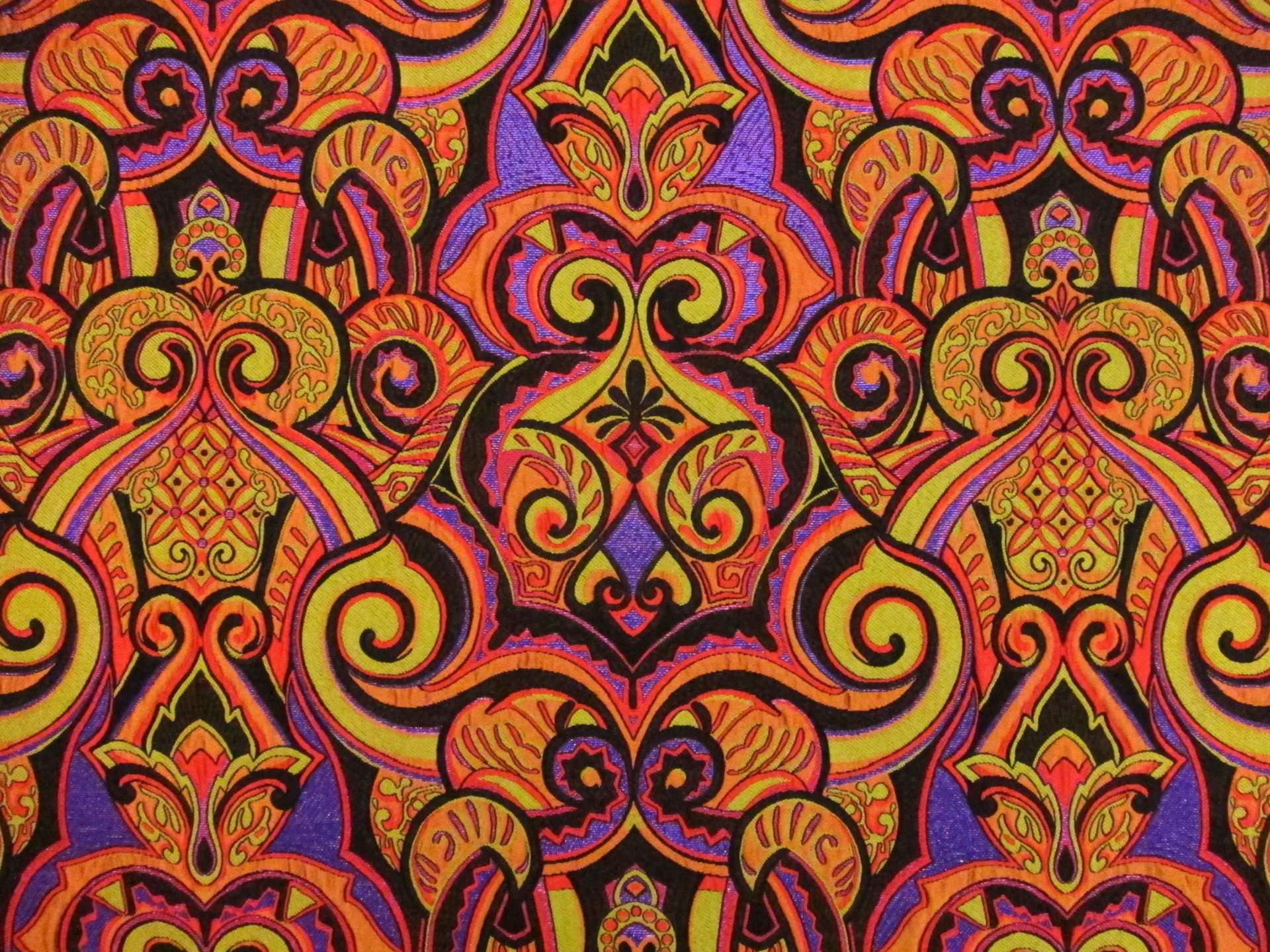 Metallic Silk Blend Brocade0