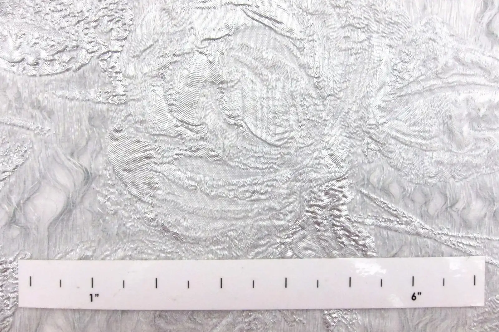 Silk Blend Metallic Cloqué1