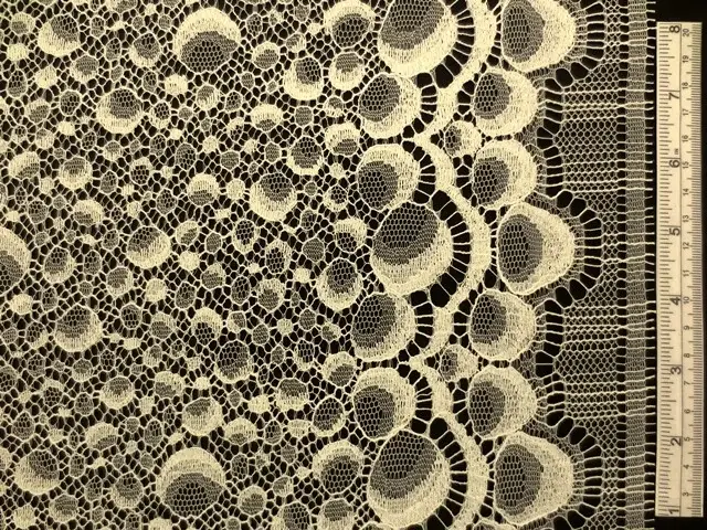 Chantilly Lace0
