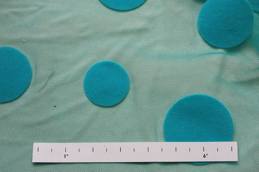 Flocked Dots on Illusion1