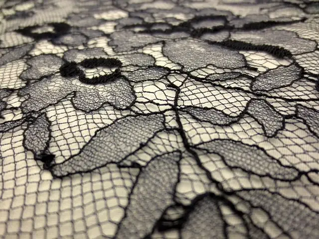 Chantilly Lace2