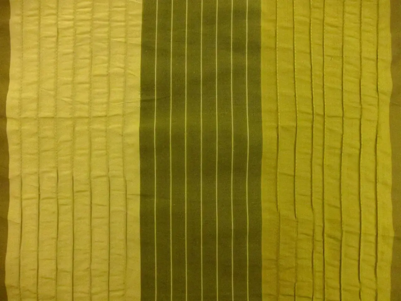 Iridescent Tucked Silk Shantung0