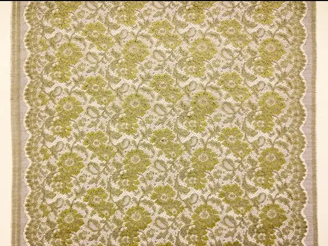 Metallic Chantilly Lace3
