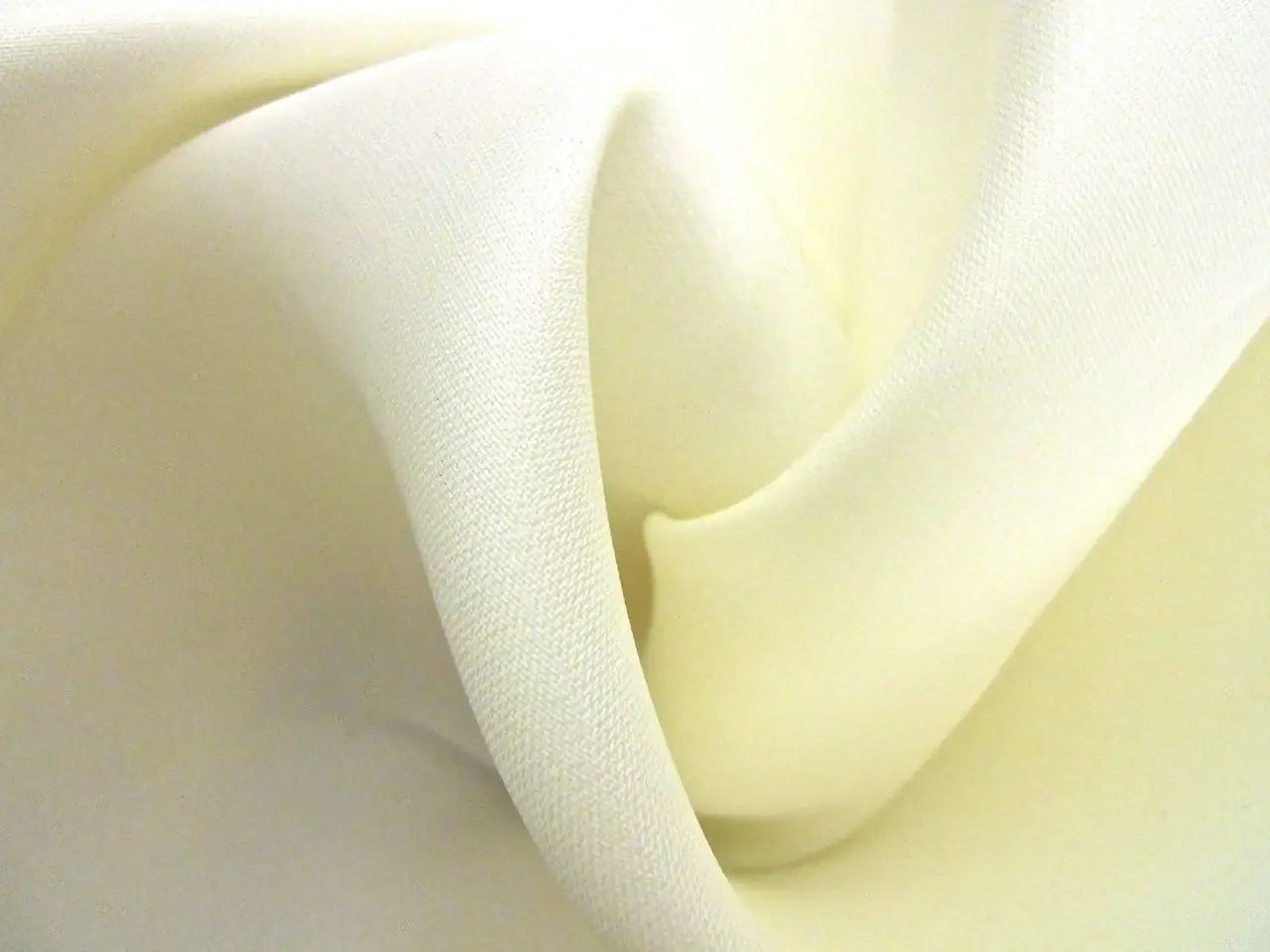 Pure Silk Couture Gazar0