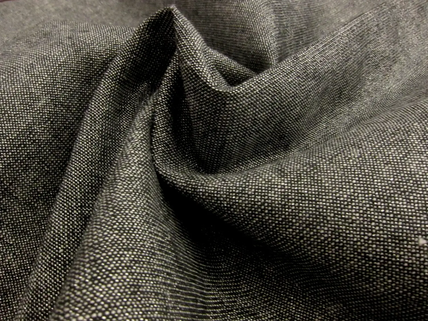 Linen Cotton Blend Chambray 1