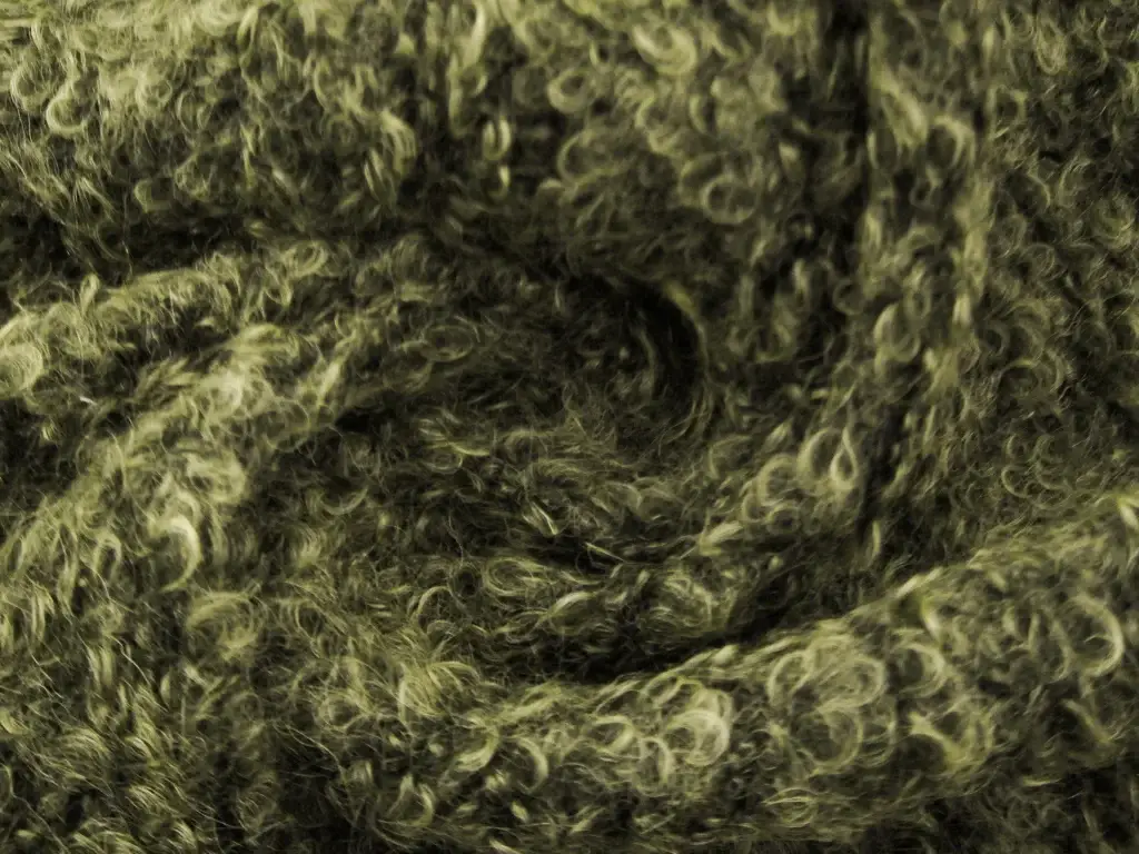 Boucle Knit1