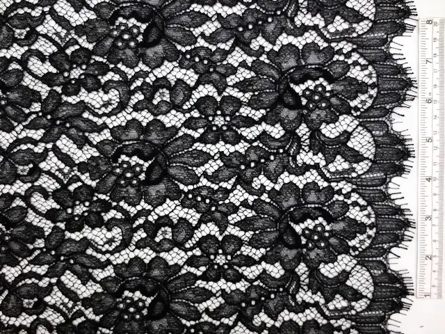 Lurex Chantilly Lace0