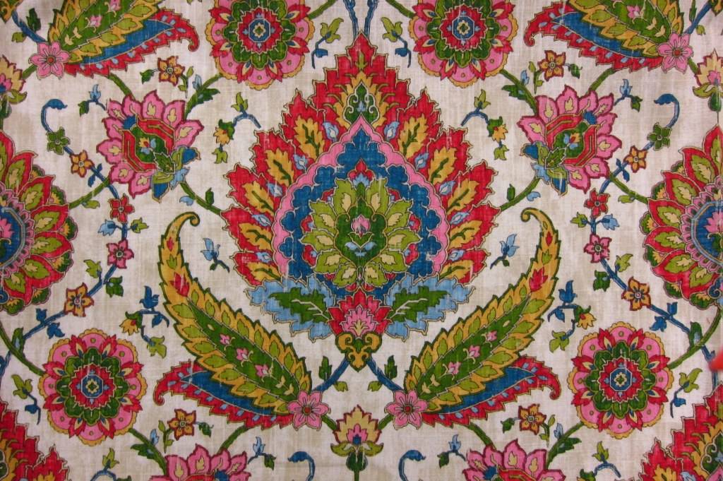 Linen Upholstery Paisley Print0