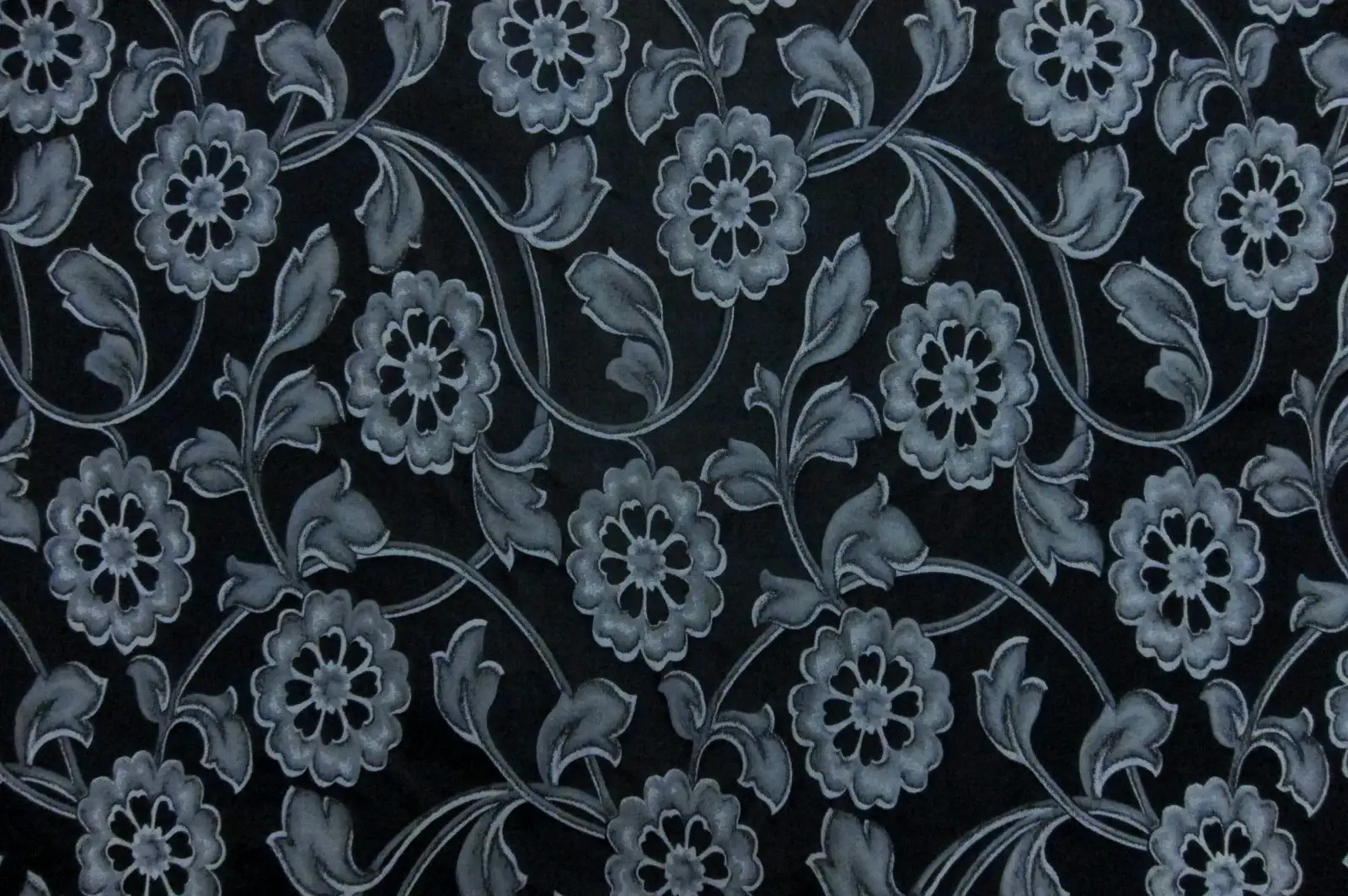 Floral Matelassé0